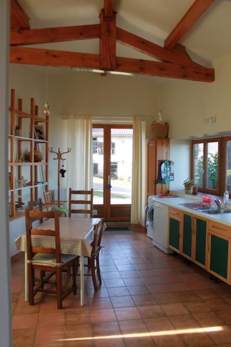 Gite Dans Un Hameau De Charme Castelnau-Durban المظهر الخارجي الصورة